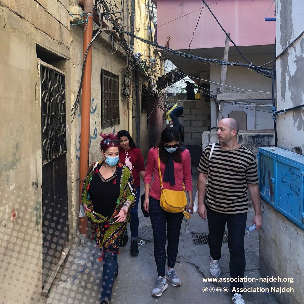 A delegation from the Movement for Peace Association visits Najdeh.